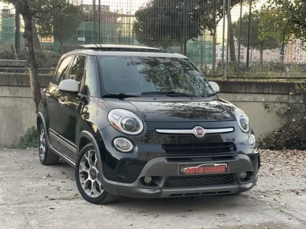 Tirane, shes makine Fiat 500 L Benzin, e zeze automatik Klima 157.000 km 6.900 €