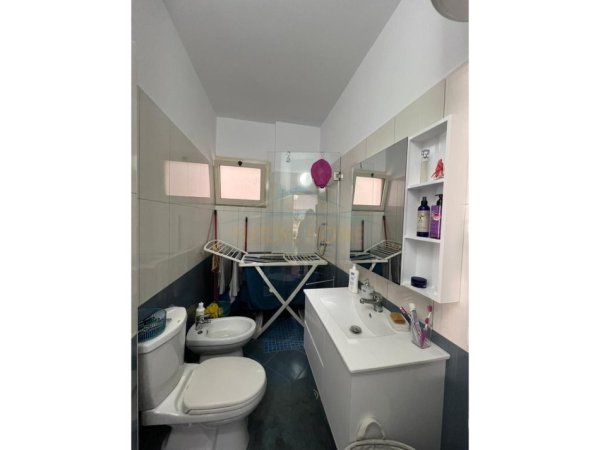 Durres, jepet me qera apartament 1+1+Ballkon Kati 8, 39 m² 450 € 