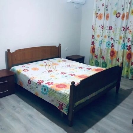Tirane, jepet me qera apartament 2+1 Kati 5, 75 m² 500 € (21 Dhjetori)