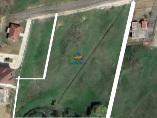 Tirane, shitet toke , 4.000 m² 60.000 € (BABRRU)