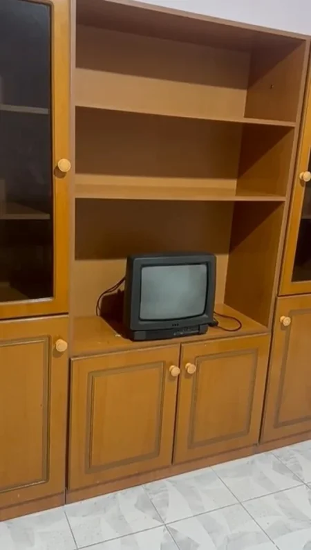 Jepet me Qira Apartament 1+1 prane Medresese,     400 €uro