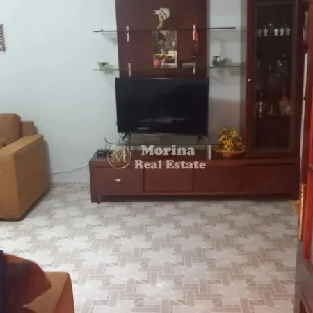 Tirane, jepet me qera apartament 2+1 Kati 1, 120 m² 350 € (Selite)