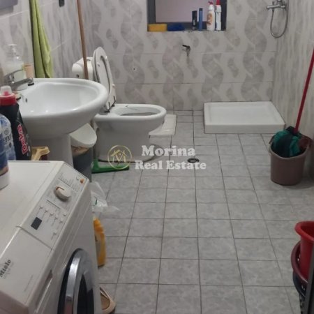 Tirane, jepet me qera apartament 2+1 Kati 1, 120 m² 350 € (Selite)