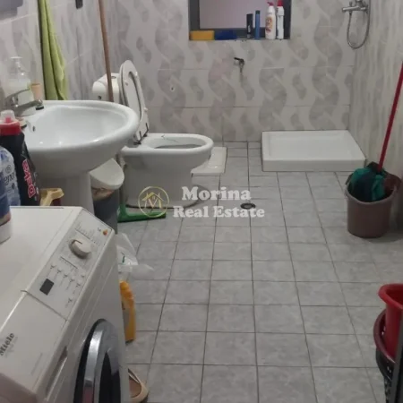 Tirane, jepet me qera apartament 2+1 Kati 1, 120 m² 350 € (Selite)