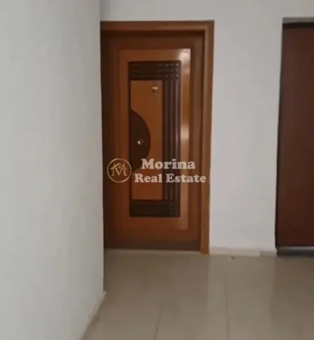 Tirane, jepet me qera apartament 3+1 Kati 2, 115 m² 400 € (Fresku)