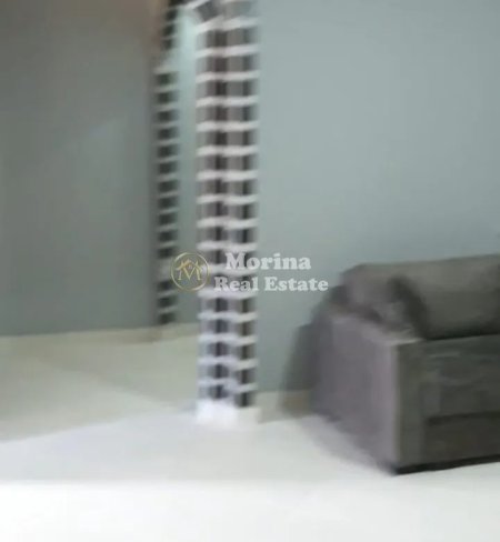 Tirane, jepet me qera apartament 3+1 Kati 2, 115 m² 400 € (Fresku)