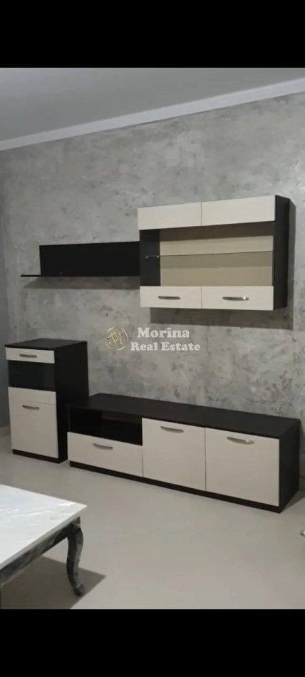 Tirane, jepet me qera apartament 3+1 Kati 2, 115 m² 400 € (Fresku)