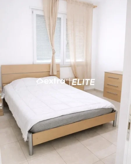 Tirane, jepet me qera apartament duplex 1+1+Ballkon Kati 3, 70 m² 600 € (Shkolla At Zef Pllumi)