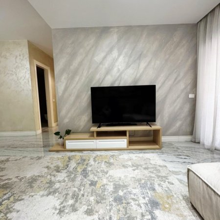 Tirane, shitet apartament 2+1 , 117 m² 