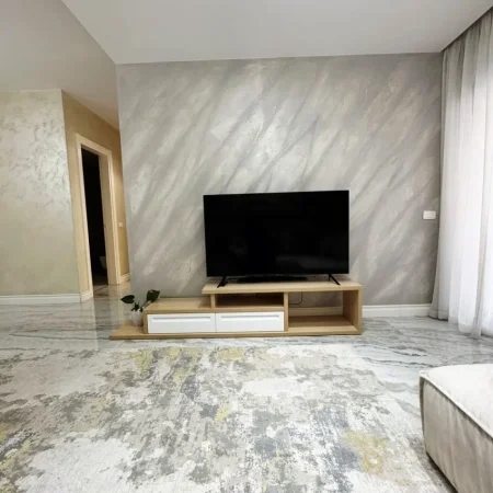 Tirane, shitet apartament 2+1 , 117 m² 
