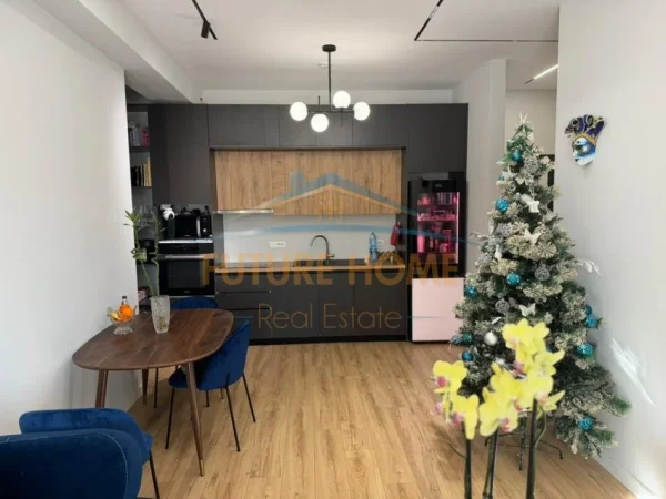 Tirane, shes apartament 2+1 Kati 1, 87 m² 210.000 € (Kompleksi Henke, Tiranë)