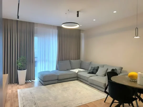 Tirane, shitet 1+1 , 117 m² 175.000 €