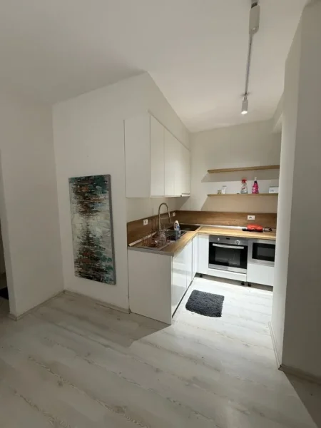 Tirane, jepet me qera apartament 2+1 Kati 0, 100 m² 600 € (Kodra e diellit)