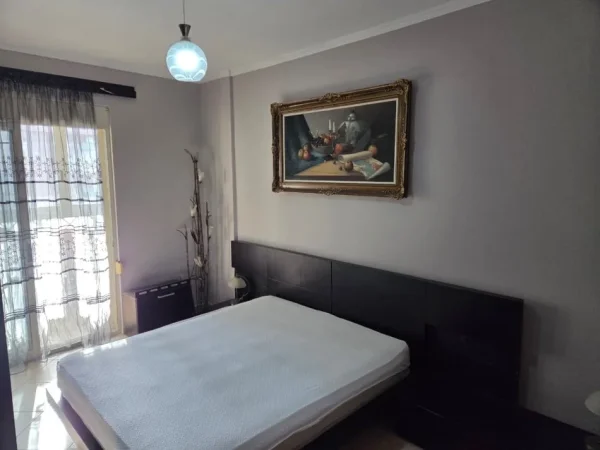 Tirane, jepet me qera apartament 2+1+Ballkon Kati 6, 106 m² 700 € (Selvia)