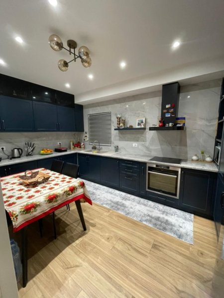 Tirane, shes apartament 1+1+Aneks+Ballkon Kati 3, 133 m² 220.000 € (Don Bosko)