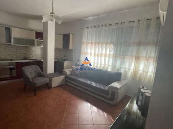 Tirane, jepet me qera apartament 1+1 Kati 3, 60 m² 468 € 