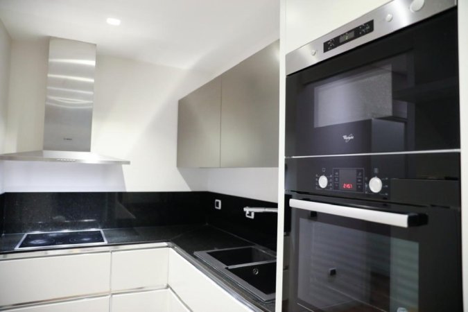 Tirane, shitet apartament 2+1+Ballkon Kati 6, 114 m² 275.000 € (Selvia)