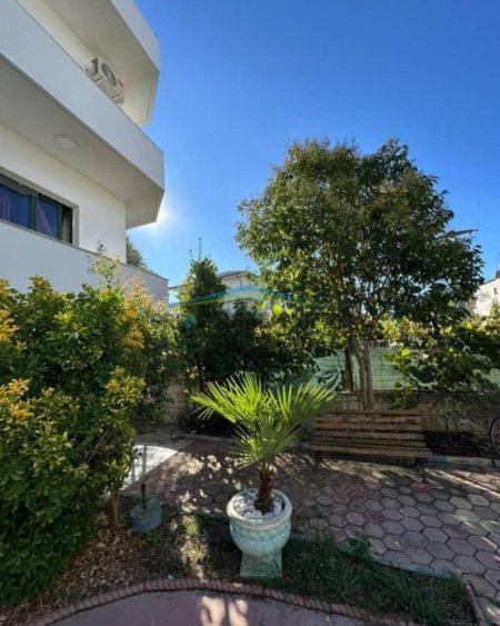 Durres, shitet Vile 3 Katshe , 480 m² 550.000 € (SHKËMBI I KAVAJËS)