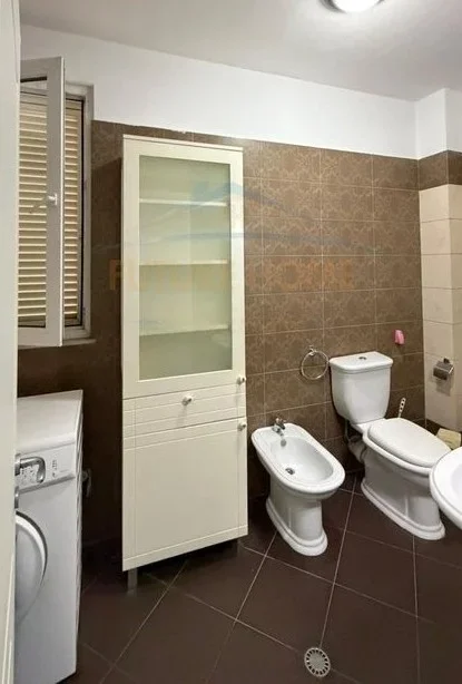 Shitet, Apartament 2+1+2, Kodra e Diellit 1, Tirane.