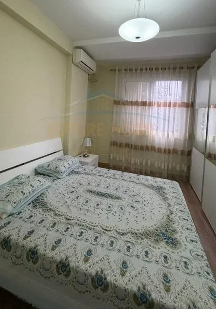 Shitet, Apartament 2+1+2, Kodra e Diellit 1, Tirane.
