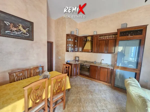 Durres, shitet apartament 3+1+Aneks+Ballkon Kati 1, 148 m² 255.000 € 