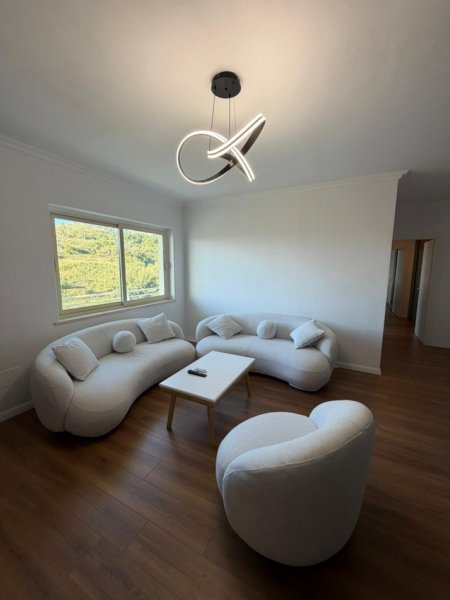 Shkembi Kavajes, shitet apartament 2+1+Aneks+Ballkon Kati 2, 110 m² 148.000 € 