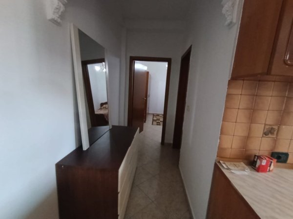 Tirane, jepet me qera apartament 2+1 Kati 6, 500 € (Zogu i Zi)