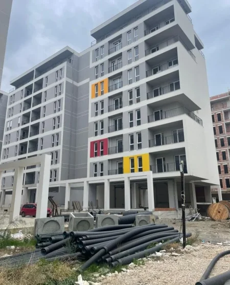 🏡 Shitet Apartament 1+1 – Univers City, pranë QTU-së | Tiranë