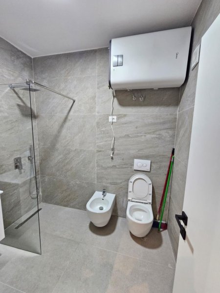 Durres, shitet apartament 2+1+Aneks+Ballkon Kati 6, 110 m² 150.000 € 