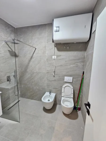 Durres, shitet apartament 2+1+Aneks+Ballkon Kati 6, 110 m² 150.000 € 