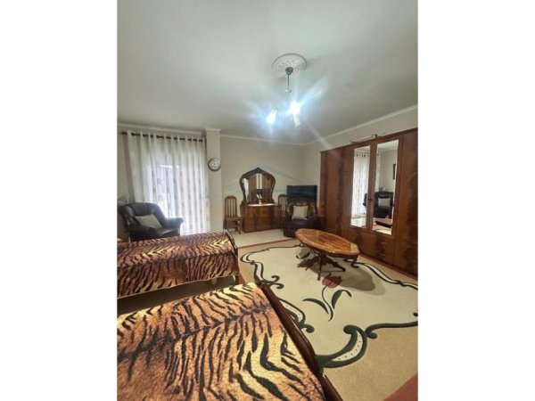 Tirane, shitet apartament 2+1+Post Parkimi Kati 3, 177 m² 212.000 € (Fresk , Rruga e Thesarit)