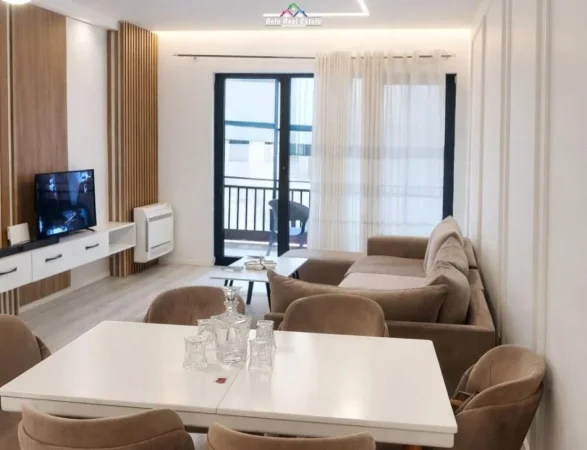 Tirane, jepet me qera apartament 2+1+Ballkon Kati 3, 123 m² 750 € (Farmacia 10)