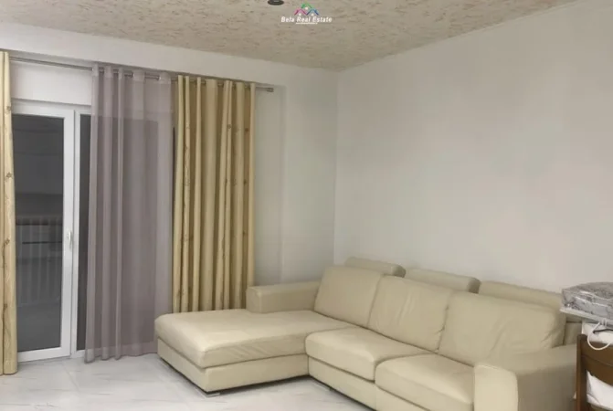 Tirane, jepet me qera apartament 1+1+Ballkon Kati 1, 70 m² 700 € (Zogu i zi)