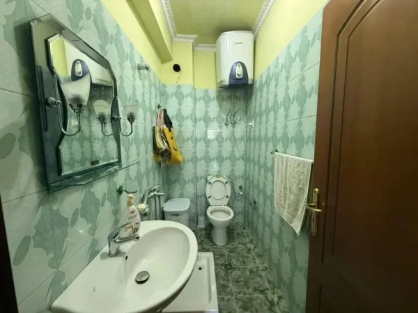 Tirane, shitet apartament 2+1 Kati 3, 105 m² 250.000 € (ZOGU I ZI)