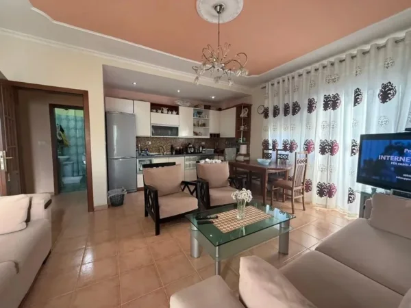 Tirane, shitet apartament 2+1 Kati 3, 105 m² 250.000 € (ZOGU I ZI)