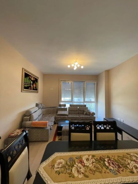 Tirane, shitet apartament 3+1 Kati 2, 100 m² (PERBALLE SPITALIT AMERIKAN 3)