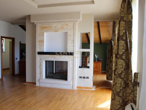 Tirane, shitet Vile 3 Katshe Kati 3, 773 m² 800.000 € (Vilat Gjermane)