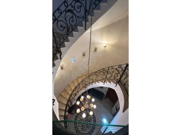 Tirane, shitet Vile 3 Katshe Kati 3, 773 m² 800.000 € (Vilat Gjermane)