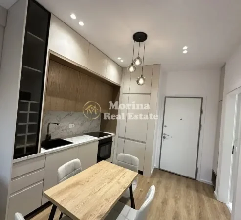 Tirane, jepet me qera apartament 1+1 Kati 8, 45 m² 540 € (Ali Demi)