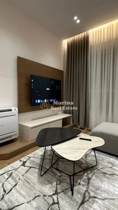 Tirane, jepet me qera apartament 1+1 Kati 8, 45 m² 540 € (Ali Demi)