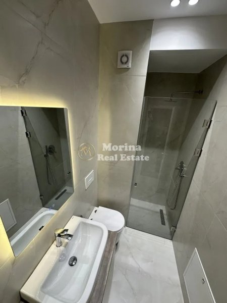 Tirane, jepet me qera apartament 1+1 Kati 8, 45 m² 540 € (Ali Demi)