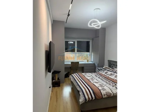 Tirane, shitet 2+1+Ballkon Kati 1, 87 m² 210.000 € 
