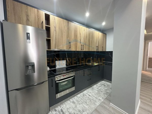 Tirane, jepet me qera apartament 2+1+2 Kati 6, 103 m² 650 € (Kompleksi Grand Gallery)