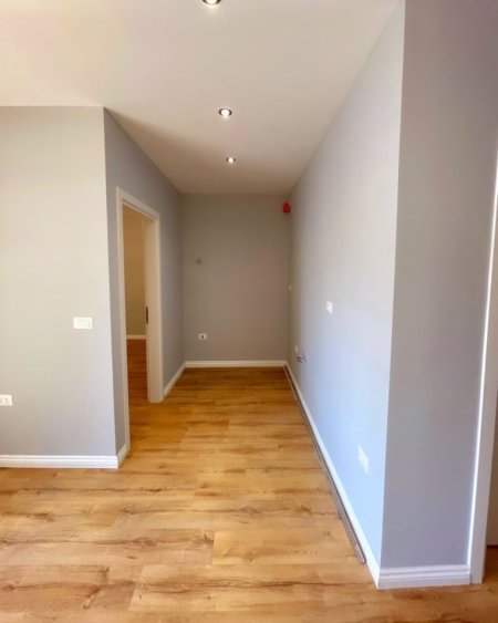 Tirane, shitet apartament 1+1 Kati 6, 50 m² 