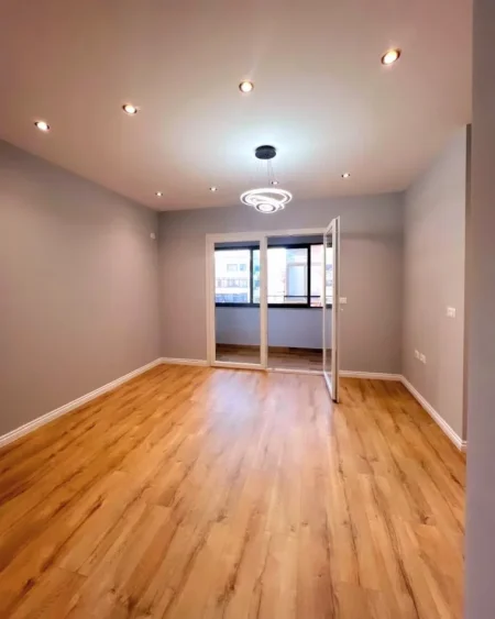 Tirane, shitet apartament 1+1 Kati 6, 50 m² 