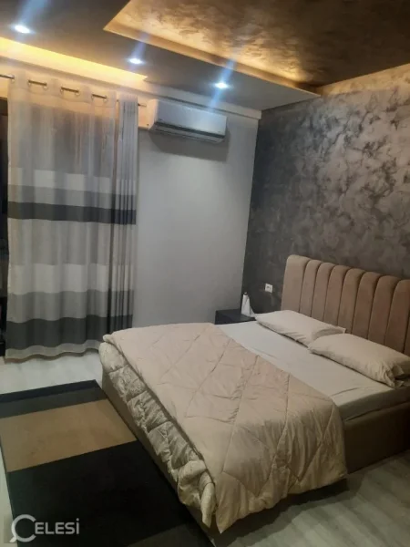Tirane, jepet me qera apartament 2+1 , 123 m² 750 € (Rruga dibres)