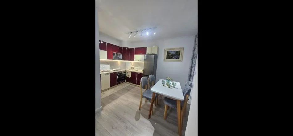 Tirane, shes apartament 1+1 Kati 4, 55 m² 95.000 € (Rruga Besim Alla)