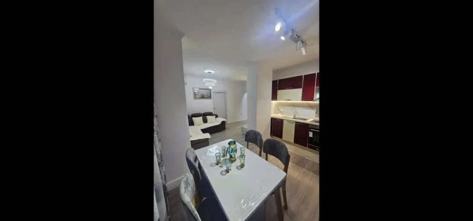 Tirane, shes apartament 1+1 Kati 4, 55 m² 95.000 € (Rruga Besim Alla)