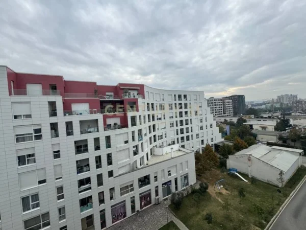 Tirane, shes apartament 1+1+Ballkon Kati 6, 62 m² 165.000 € (Rr Siri Kodra)