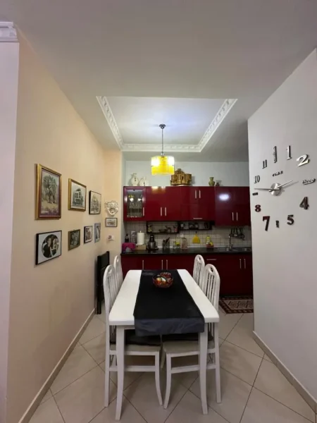 Tirane, shitet apartament 2+1 , 86 m² 195.009 € (Zogu i Zi)